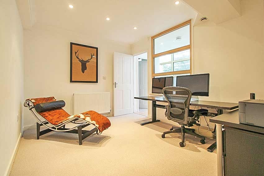 Flat B, 210, Merton Road, WANDSWORTH, London, SW18 5SW