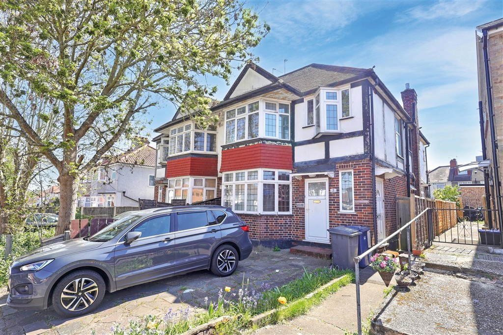Flat 4, Woodfield Lodge, Woodfield Avenue, LONDON, London, NW9 6PS