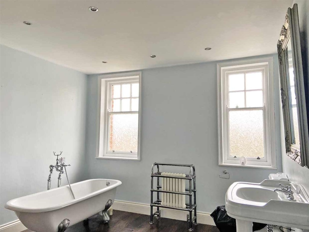 16, Westoe Village, SOUTH SHIELDS, Tyne and Wear, NE33 3EB