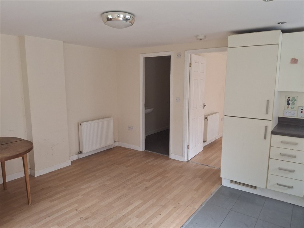 Flat 1, 5 Market Mews,, Market Street, CINDERFORD, Gloucestershire, GL14 2RT