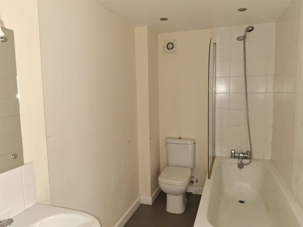 Flat 1, 5 Market Mews,, Market Street, CINDERFORD, Gloucestershire, GL14 2RT