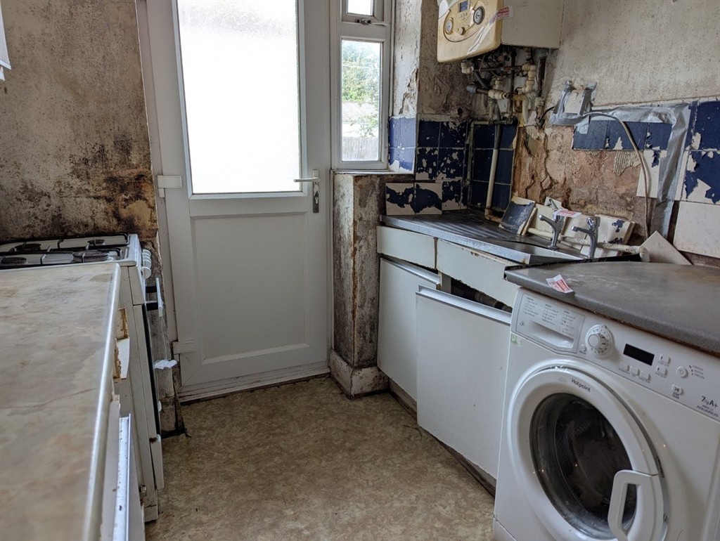Flat 7, Allerford Court, Bromley Road, LONDON, London, SE6 2XL