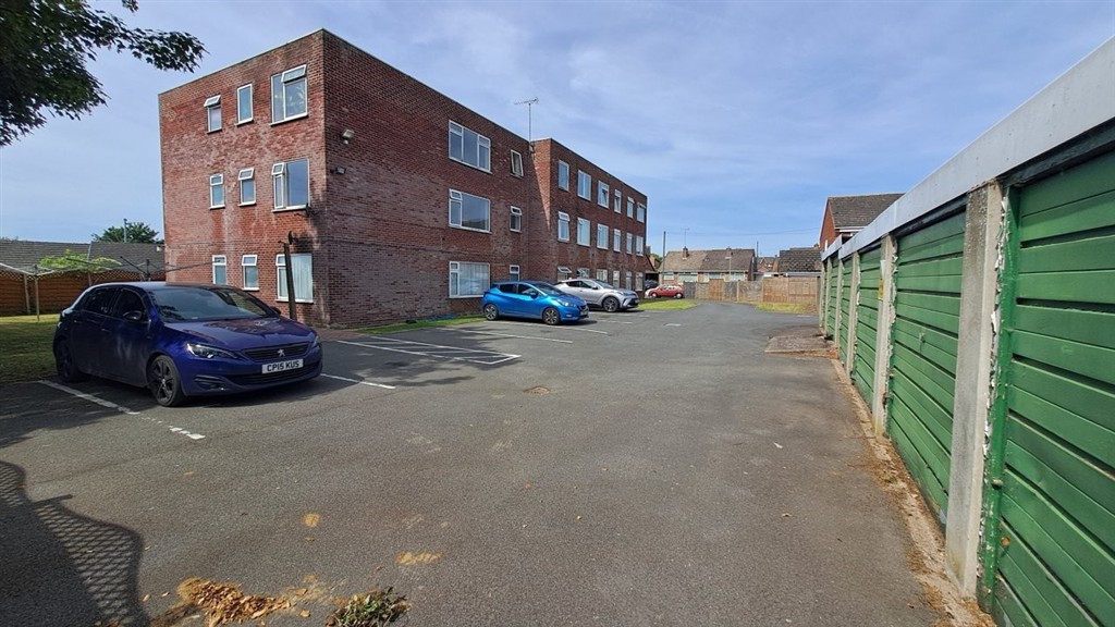 Flat 9, Farm Court, Farm Road, BURTON-ON-TRENT, Staffordshire, DE13 0XQ