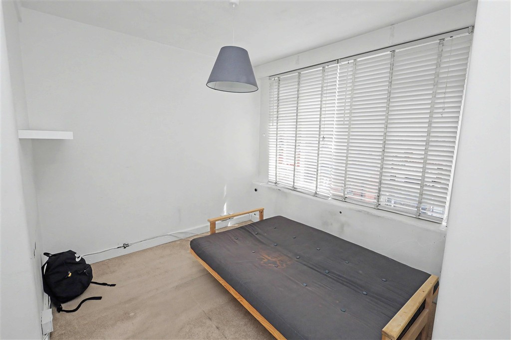 Flat 87, Florin Court 6-9, Charterhouse Square, BARBICAN, London, EC1M 6EX
