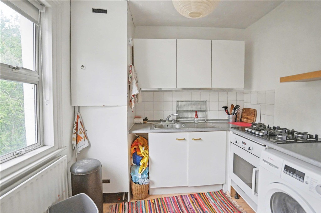 100, Elspeth Road, London, SW11 1DR