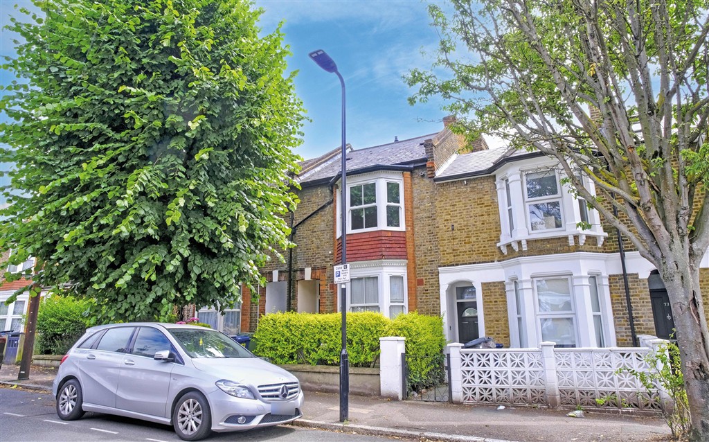 b, 69 Alexandria Rd, London W13 0NR