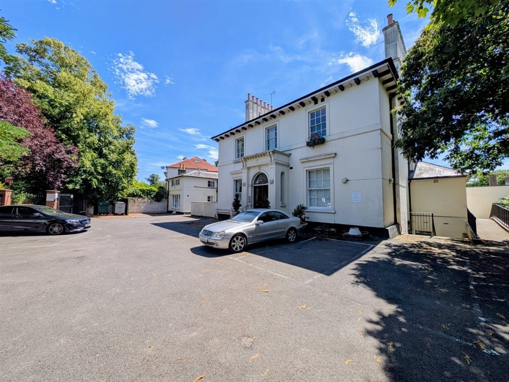 Flat M, The Lodge, 22, Leigham Court Road, STREATHAM, London, SW16 2PL