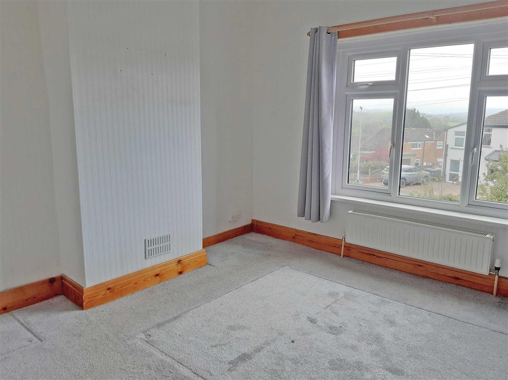 52, Paddock Road, HUDDERSFIELD, West Yorkshire, HD8 0TW