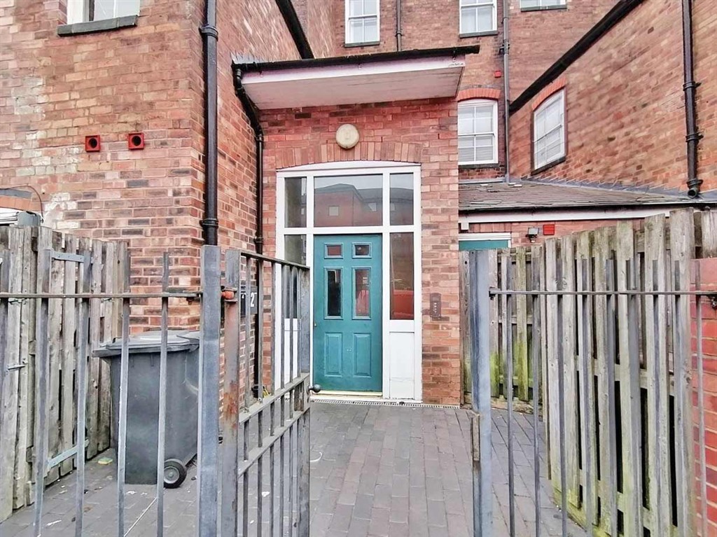 4 London Pl, Wolverhampton WV3 0NP