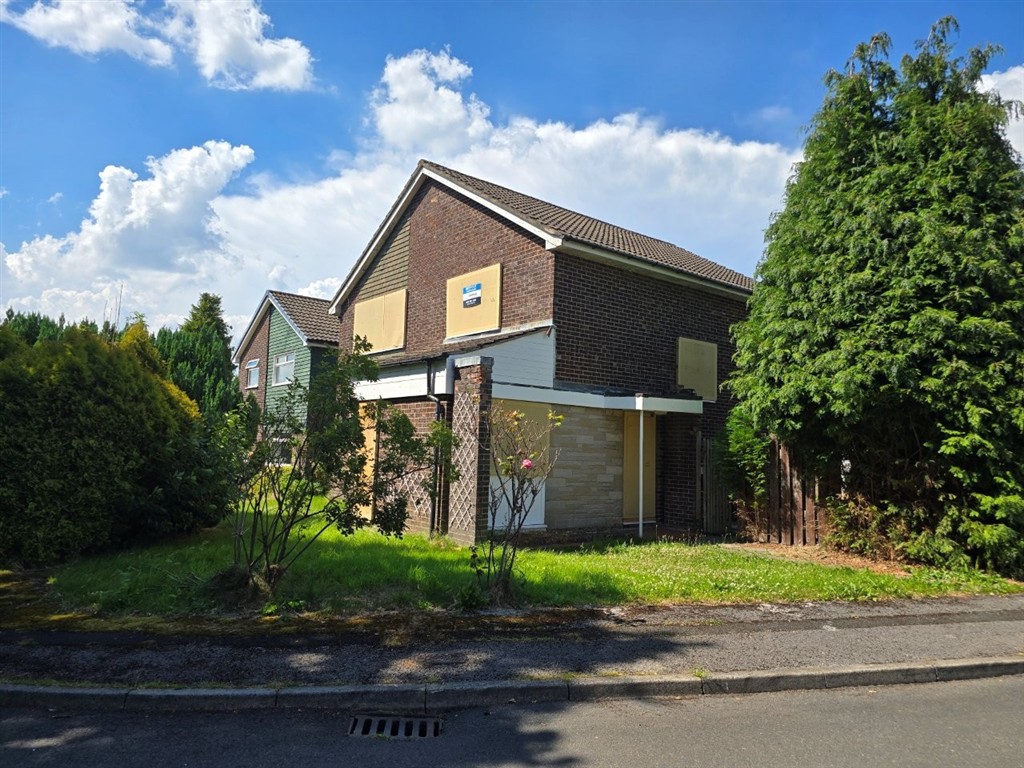 6, Dean Moor Road, STOCKPORT, Cheshire, SK7 5LL