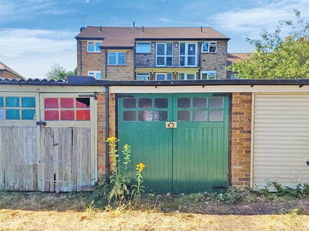 Garage 12,  Park Court, Park Road, HOUNSLOW, Middlesex, TW3 2HA