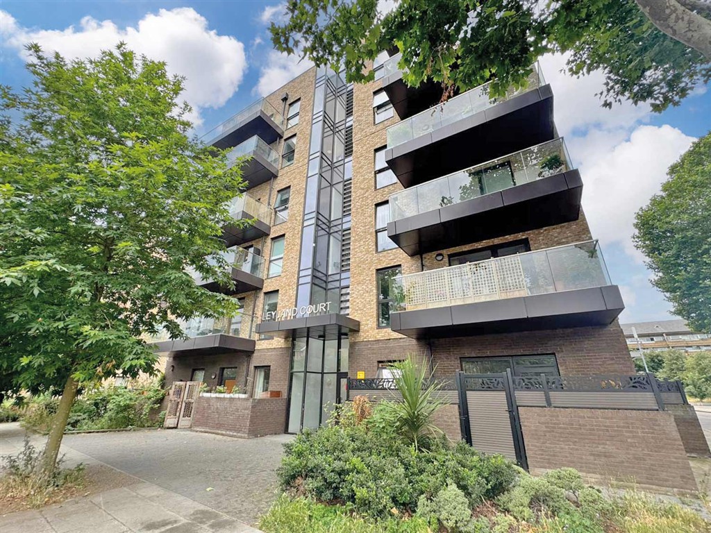 38, Leyland Court, Shield Street, London, SE15 6PJ