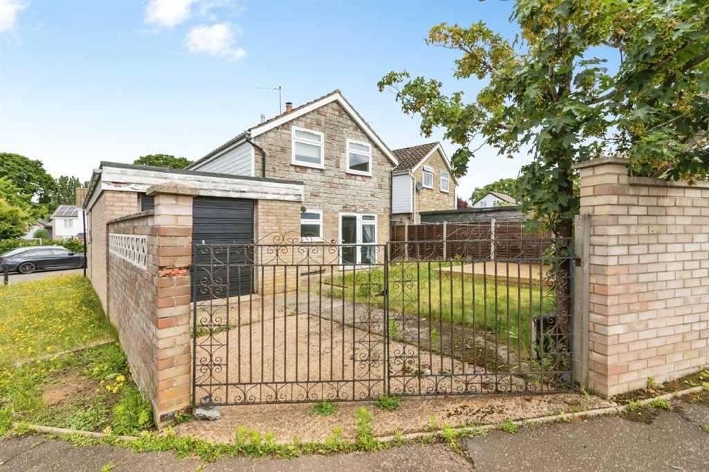 6, Links Way, NORWICH, Norfolk, NR14 6RF