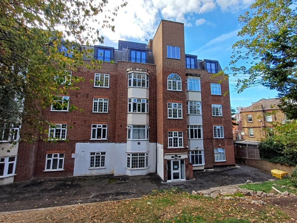 Flat 43 (2FF), Frognal Court, Finchley Road, LONDON, London, NW3 5HG